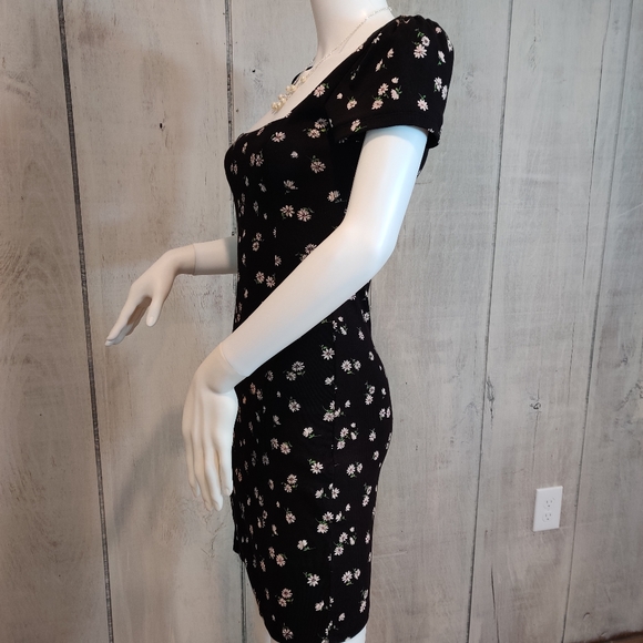Forever 21 Blk Floral Ribbed Bodycon Dress Size M - Picture 3 of 12